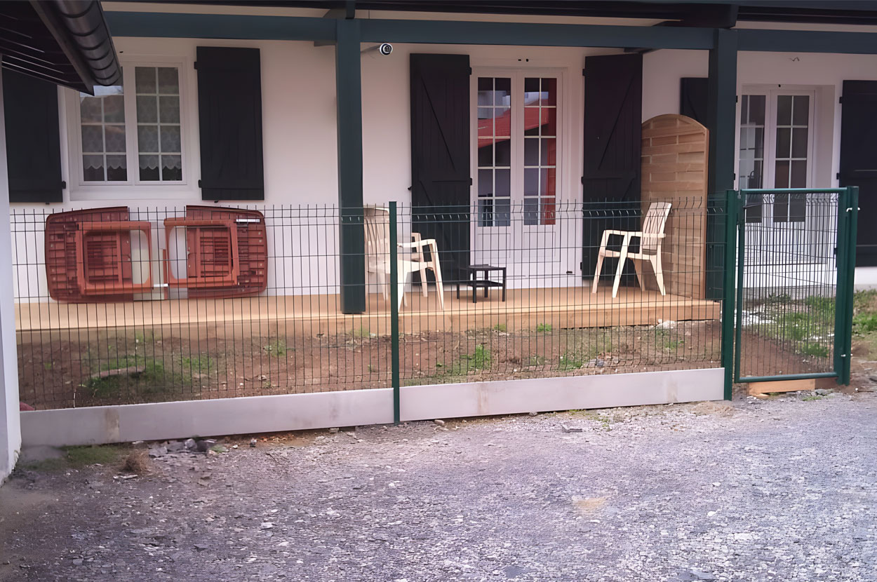 Artisan clôture et portail 40, Artisan clôture et portail 64, Artisan clôture et portail Bayonne, Artisan clôture et portail Hendaye, Artisan clôture et portail Pays basque, Clôture jardin Pays Basque 40, Clôture jardin Pays Basque 64, Clôture jardin Pays Basque Bayonne, Clôture jardin Pays Basque Hendaye, Clôture jardin Pays Basque Pays basque, Installation portail 40, Installation portail 64, Installation portail Bayonne, Installation portail Hendaye, Installation portail Pays basque, Portail sur-mesure Pays Basque 40, Portail sur-mesure Pays Basque 64, Portail sur-mesure Pays Basque Bayonne, Portail sur-mesure Pays Basque Hendaye, Portail sur-mesure Pays Basque Pays basque, Pose clôture 40, Pose clôture 64, Pose clôture Bayonne, Pose clôture Hendaye, Pose clôture Pays basque