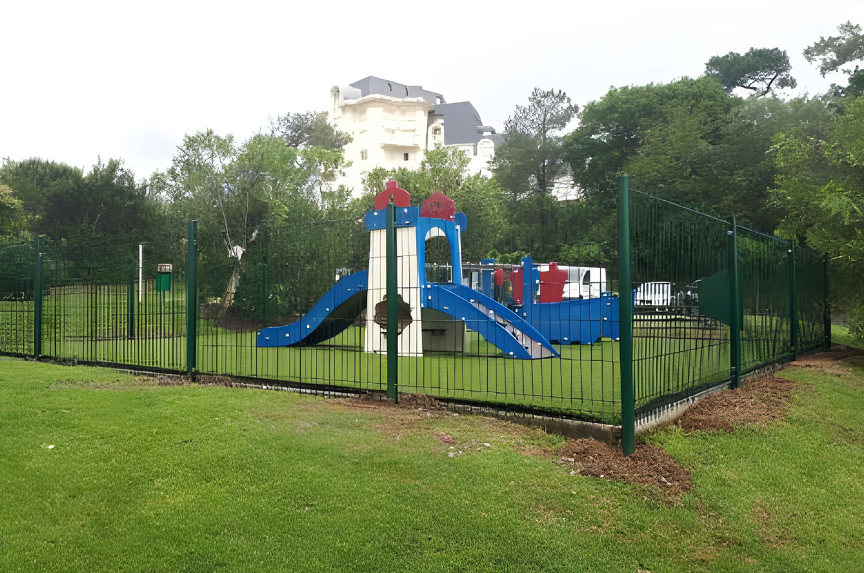 Artisan clôture et portail 40, Artisan clôture et portail 64, Artisan clôture et portail Bayonne, Artisan clôture et portail Hendaye, Artisan clôture et portail Pays basque, Clôture jardin Pays Basque 40, Clôture jardin Pays Basque 64, Clôture jardin Pays Basque Bayonne, Clôture jardin Pays Basque Hendaye, Clôture jardin Pays Basque Pays basque, Installation portail 40, Installation portail 64, Installation portail Bayonne, Installation portail Hendaye, Installation portail Pays basque, Portail sur-mesure Pays Basque 40, Portail sur-mesure Pays Basque 64, Portail sur-mesure Pays Basque Bayonne, Portail sur-mesure Pays Basque Hendaye, Portail sur-mesure Pays Basque Pays basque, Pose clôture 40, Pose clôture 64, Pose clôture Bayonne, Pose clôture Hendaye, Pose clôture Pays basque